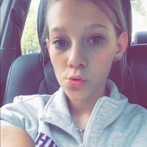 Meet your Posher, Kallie